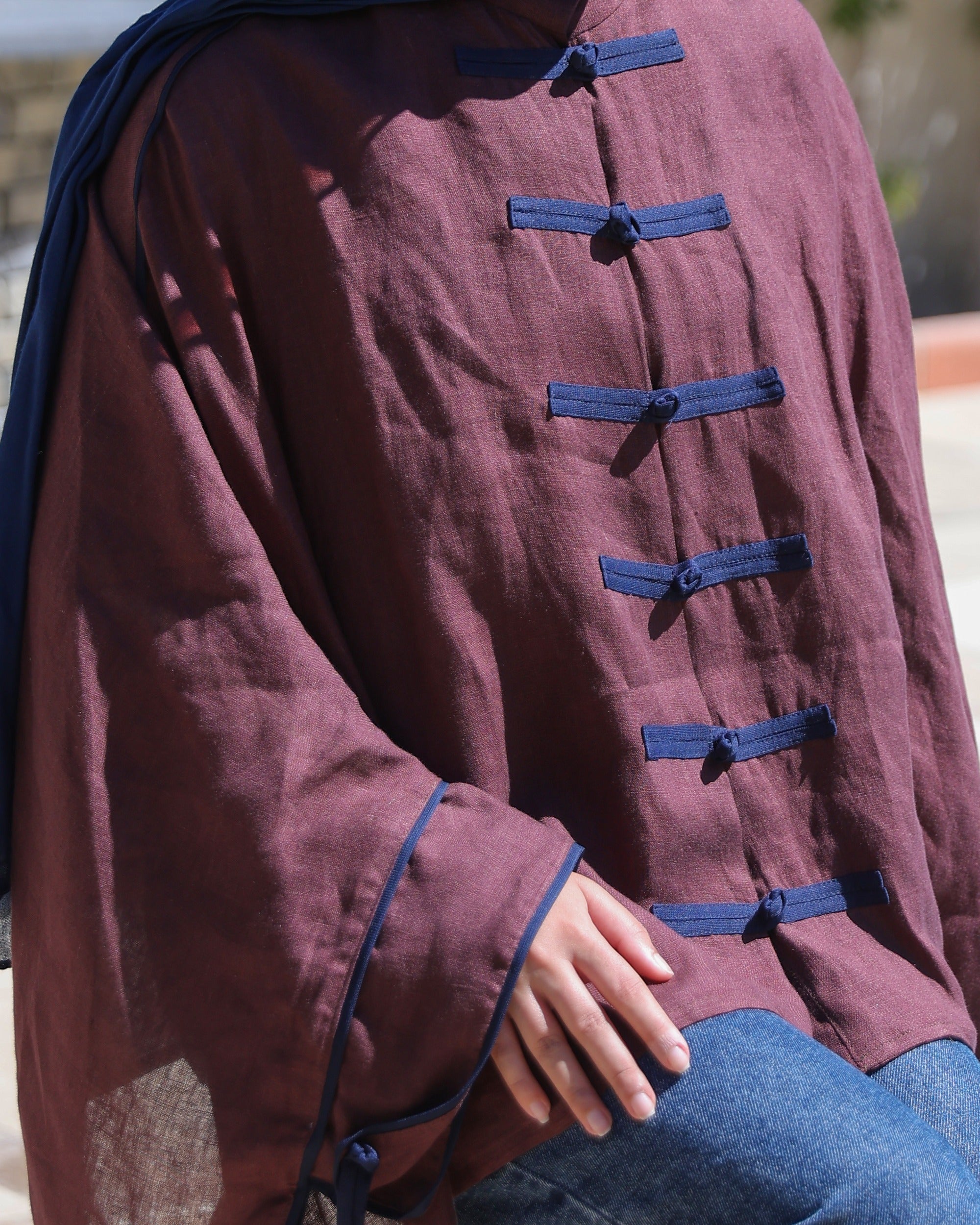 Banfseg Chinese Linen Blouse - Burgundy - Detail