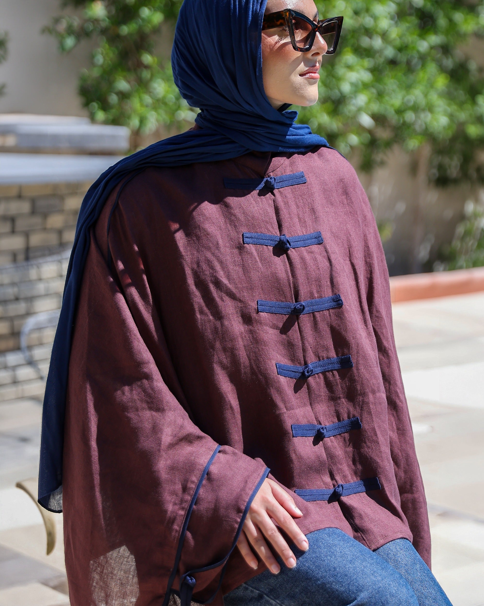 Banfseg Chinese Linen Blouse - Burgundy - Close Up