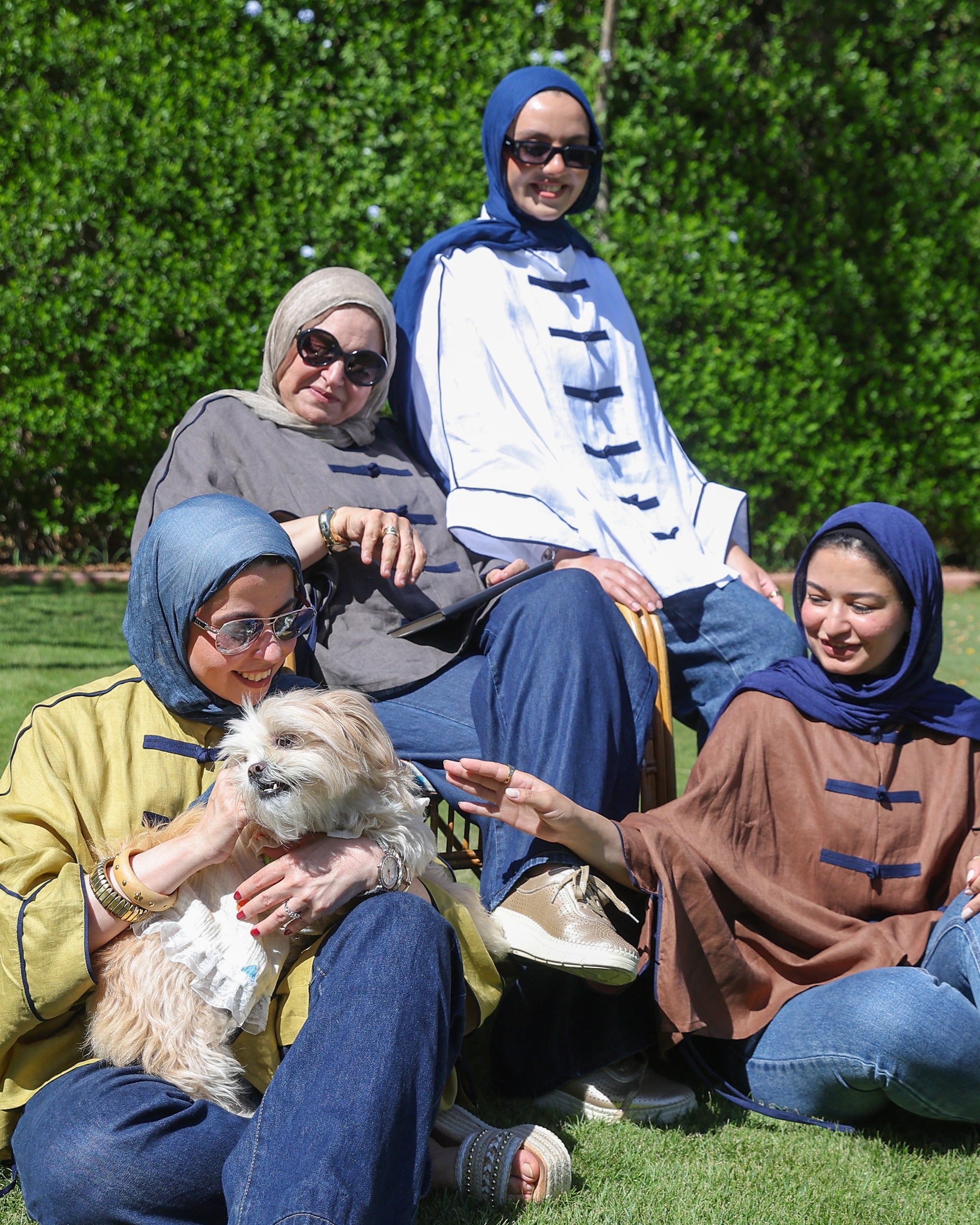 Banfseg Chinese Linen Blouse - Group with Pet