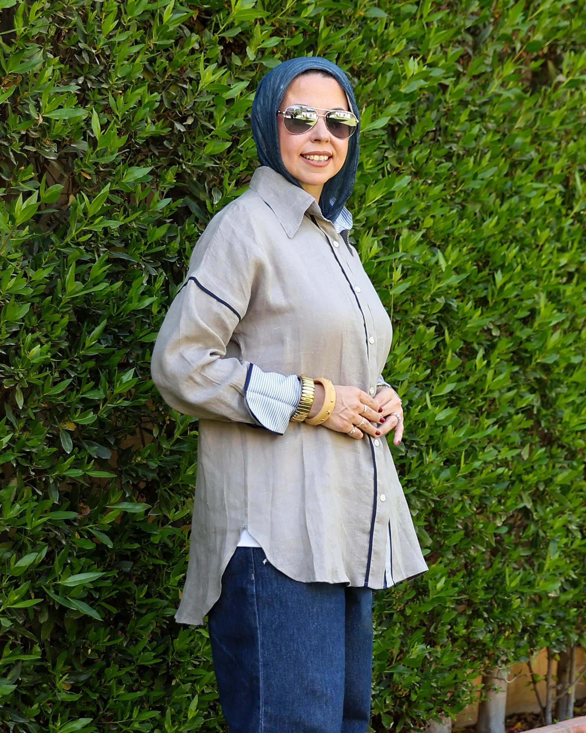 Banfseg Linen Shirt - Stone - Full Body